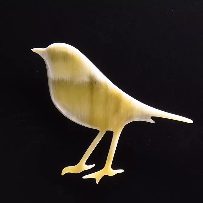 Broche Cuerno Búfalo Pajarito Crema