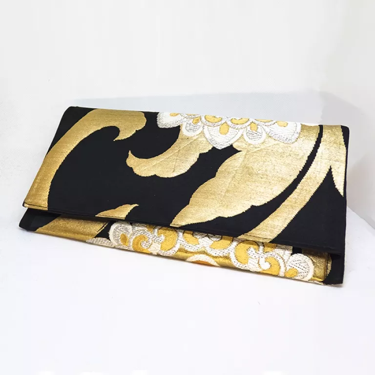 Cartera de Fiesta Bordada Negra, Plata y Oro