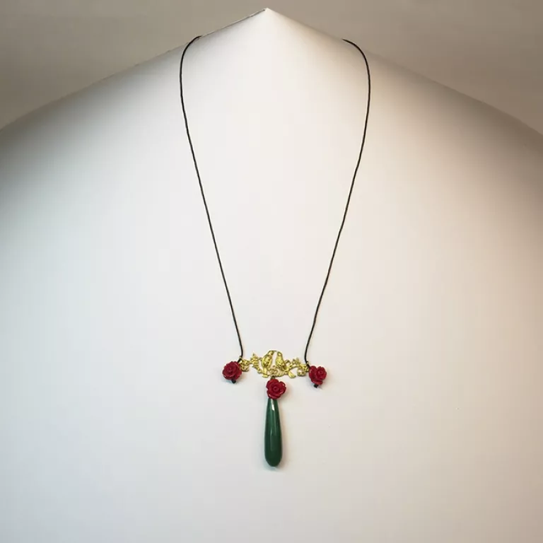 Colgante Pajaritos Lagrima Jade Verde Rosas Rojas