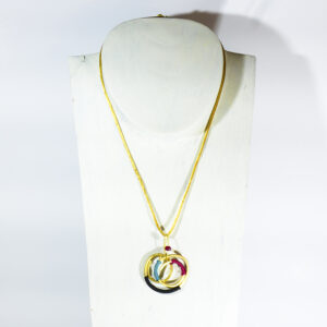 Colgante Nudo Oro Mate Seda colores y granate facetado