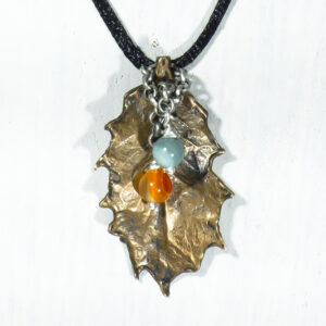 Colgante Bronce Hoja Acebo Cadena 2 ágatas